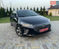 Черный Хендай Ioniq, объемом двигателя 0 л и пробегом 97 тыс. км за 12399 $, фото 9 на Automoto.ua