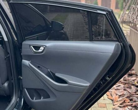 Черный Хендай Ioniq, объемом двигателя 0 л и пробегом 210 тыс. км за 12350 $, фото 10 на Automoto.ua