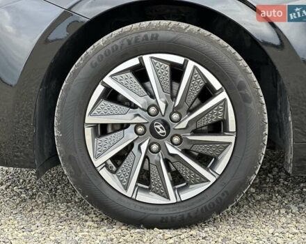 Черный Хендай Ioniq, объемом двигателя 0 л и пробегом 122 тыс. км за 11999 $, фото 36 на Automoto.ua