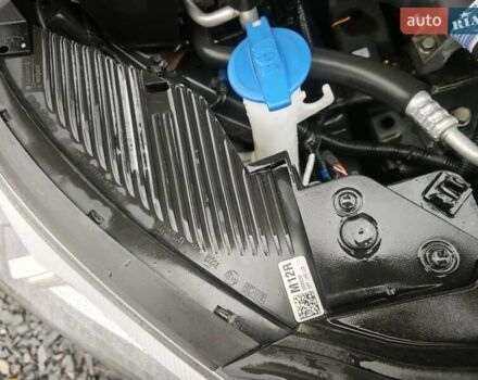 Чорний Хендай Ioniq, об'ємом двигуна 0 л та пробігом 98 тис. км за 13250 $, фото 48 на Automoto.ua