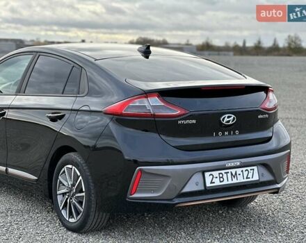 Черный Хендай Ioniq, объемом двигателя 0 л и пробегом 122 тыс. км за 11999 $, фото 32 на Automoto.ua