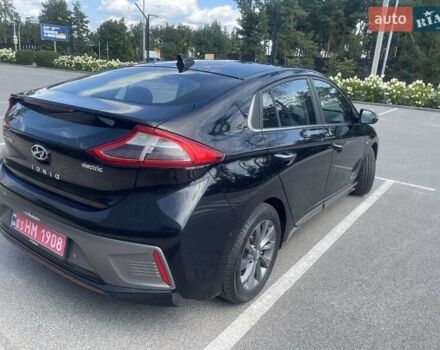 Чорний Хендай Ioniq, об'ємом двигуна 0 л та пробігом 139 тис. км за 12800 $, фото 8 на Automoto.ua