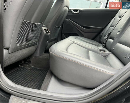 Чорний Хендай Ioniq, об'ємом двигуна 0 л та пробігом 103 тис. км за 12900 $, фото 53 на Automoto.ua