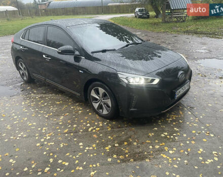 Черный Хендай Ioniq, объемом двигателя 0 л и пробегом 122 тыс. км за 13200 $, фото 5 на Automoto.ua