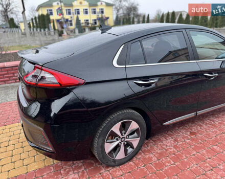 Черный Хендай Ioniq, объемом двигателя 0 л и пробегом 150 тыс. км за 12800 $, фото 10 на Automoto.ua