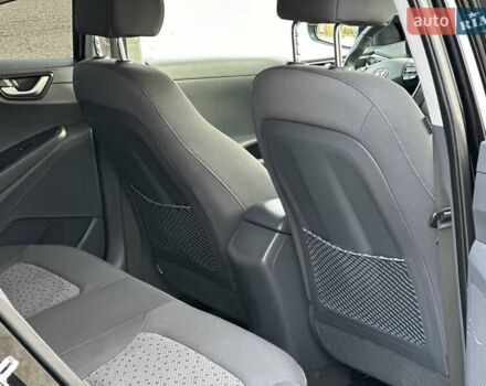 Черный Хендай Ioniq, объемом двигателя 0 л и пробегом 122 тыс. км за 11999 $, фото 53 на Automoto.ua