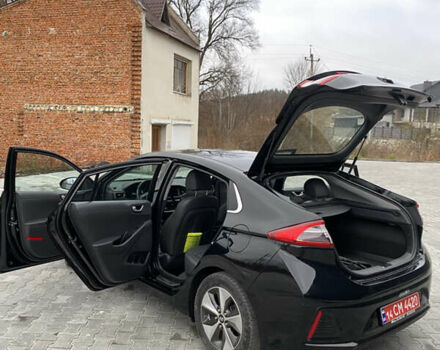 Черный Хендай Ioniq, объемом двигателя 0 л и пробегом 128 тыс. км за 12300 $, фото 19 на Automoto.ua