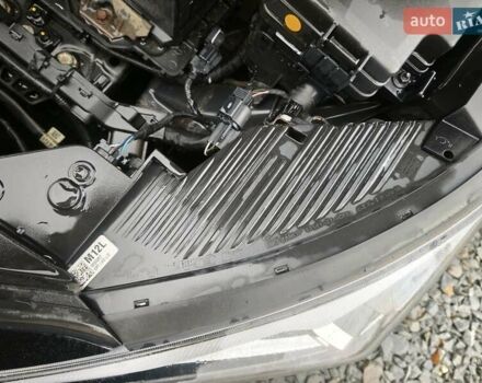 Чорний Хендай Ioniq, об'ємом двигуна 0 л та пробігом 98 тис. км за 13250 $, фото 49 на Automoto.ua