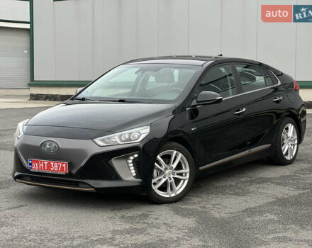 Чорний Хендай Ioniq, об'ємом двигуна 0 л та пробігом 103 тис. км за 12900 $, фото 4 на Automoto.ua
