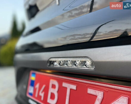 Черный Хендай Ioniq, объемом двигателя 0 л и пробегом 97 тыс. км за 12399 $, фото 26 на Automoto.ua