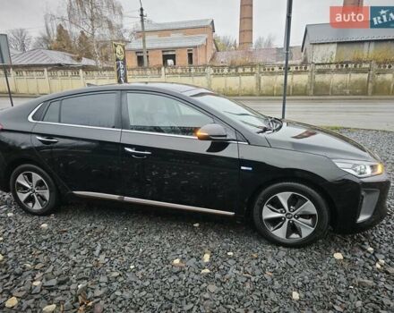 Чорний Хендай Ioniq, об'ємом двигуна 0 л та пробігом 98 тис. км за 13250 $, фото 8 на Automoto.ua