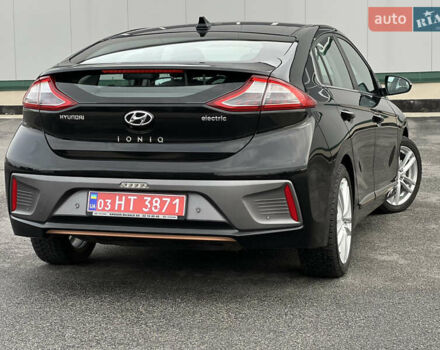 Чорний Хендай Ioniq, об'ємом двигуна 0 л та пробігом 103 тис. км за 12900 $, фото 20 на Automoto.ua