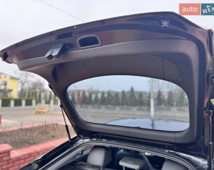 Черный Хендай Ioniq, объемом двигателя 0 л и пробегом 150 тыс. км за 12800 $, фото 31 на Automoto.ua