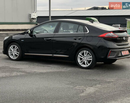 Чорний Хендай Ioniq, об'ємом двигуна 0 л та пробігом 103 тис. км за 12900 $, фото 9 на Automoto.ua