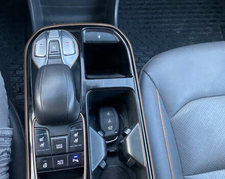 Черный Хендай Ioniq, объемом двигателя 0 л и пробегом 128 тыс. км за 12200 $, фото 21 на Automoto.ua