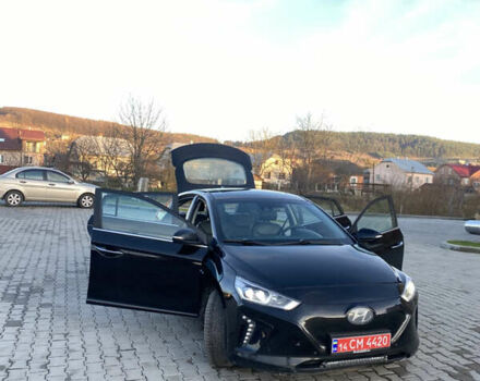Черный Хендай Ioniq, объемом двигателя 0 л и пробегом 128 тыс. км за 12200 $, фото 22 на Automoto.ua