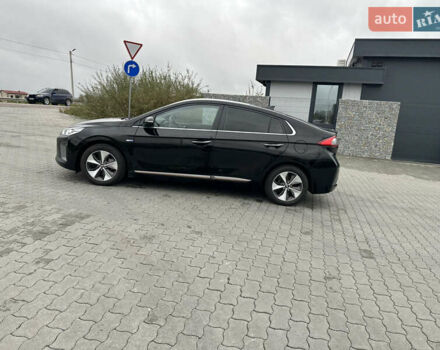 Хендай Ioniq 2017 в Львове на Automoto.ua Черный Хендай Ioniq, объемом двигателя 0 л и пробегом 110 тыс. км за 13300 $, фото 19 на Automoto.ua