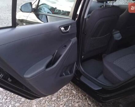 Черный Хендай Ioniq, объемом двигателя 0 л и пробегом 109 тыс. км за 12150 $, фото 27 на Automoto.ua