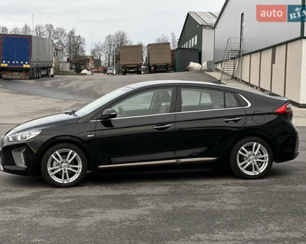 Чорний Хендай Ioniq, об'ємом двигуна 0 л та пробігом 103 тис. км за 12900 $, фото 8 на Automoto.ua