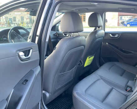 Черный Хендай Ioniq, объемом двигателя 0 л и пробегом 128 тыс. км за 12200 $, фото 10 на Automoto.ua