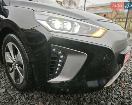 Чорний Хендай Ioniq, об'ємом двигуна 0 л та пробігом 98 тис. км за 13250 $, фото 17 на Automoto.ua