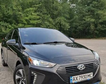 Чорний Хендай Ioniq, об'ємом двигуна 1.58 л та пробігом 150 тис. км за 14200 $, фото 8 на Automoto.ua