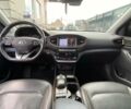 Чорний Хендай Ioniq, об'ємом двигуна 0 л та пробігом 107 тис. км за 12400 $, фото 19 на Automoto.ua