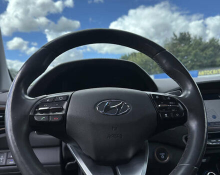 Чорний Хендай Ioniq, об'ємом двигуна 0 л та пробігом 121 тис. км за 12950 $, фото 26 на Automoto.ua