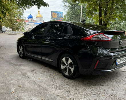 Черный Хендай Ioniq, объемом двигателя 0 л и пробегом 157 тыс. км за 10700 $, фото 8 на Automoto.ua