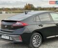Черный Хендай Ioniq, объемом двигателя 0 л и пробегом 122 тыс. км за 11999 $, фото 18 на Automoto.ua