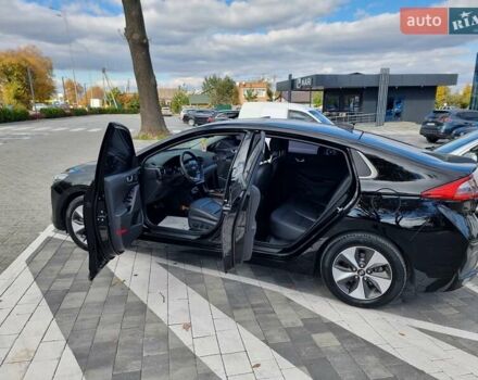 Хендай Ioniq 2018 у Вінниці на Automoto.ua Чорний Хендай Ioniq, об'ємом двигуна 0 л та пробігом 100 тис. км за 13999 $, фото 27 на Automoto.ua