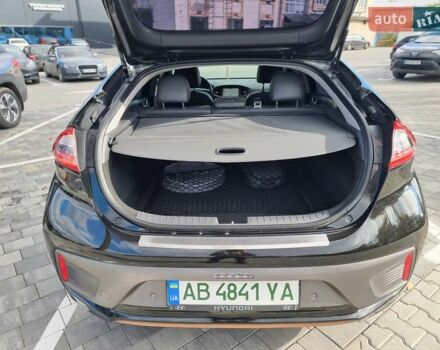 Хендай Ioniq 2018 у Вінниці на Automoto.ua Чорний Хендай Ioniq, об'ємом двигуна 0 л та пробігом 100 тис. км за 13999 $, фото 64 на Automoto.ua