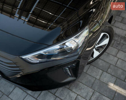 Чорний Хендай Ioniq, об'ємом двигуна 1.58 л та пробігом 53 тис. км за 15850 $, фото 54 на Automoto.ua