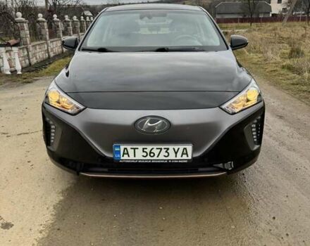 Черный Хендай Ioniq, объемом двигателя 0 л и пробегом 93 тыс. км за 12200 $, фото 1 на Automoto.ua