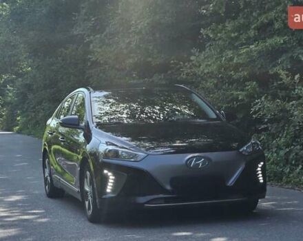 Черный Хендай Ioniq, объемом двигателя 0 л и пробегом 118 тыс. км за 14900 $, фото 3 на Automoto.ua