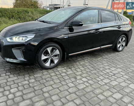 Черный Хендай Ioniq, объемом двигателя 0 л и пробегом 145 тыс. км за 12499 $, фото 22 на Automoto.ua