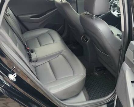 Черный Хендай Ioniq, объемом двигателя 0 л и пробегом 96 тыс. км за 13750 $, фото 16 на Automoto.ua