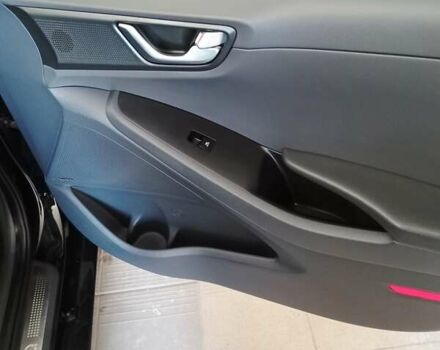 Черный Хендай Ioniq, объемом двигателя 0 л и пробегом 116 тыс. км за 14000 $, фото 33 на Automoto.ua