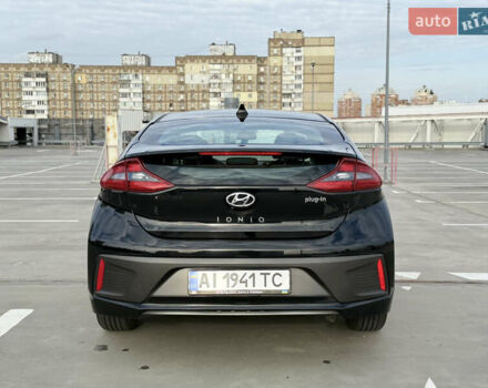 Черный Хендай Ioniq, объемом двигателя 1.6 л и пробегом 77 тыс. км за 15900 $, фото 20 на Automoto.ua