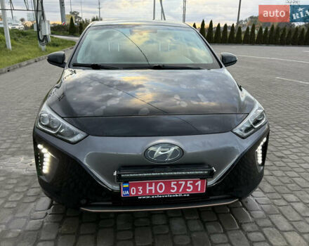 Черный Хендай Ioniq, объемом двигателя 0 л и пробегом 145 тыс. км за 12499 $, фото 1 на Automoto.ua