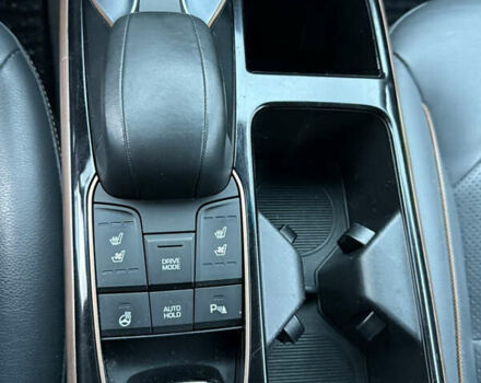 Черный Хендай Ioniq, объемом двигателя 0 л и пробегом 145 тыс. км за 12499 $, фото 41 на Automoto.ua