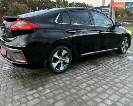 Черный Хендай Ioniq, объемом двигателя 0 л и пробегом 145 тыс. км за 12499 $, фото 24 на Automoto.ua
