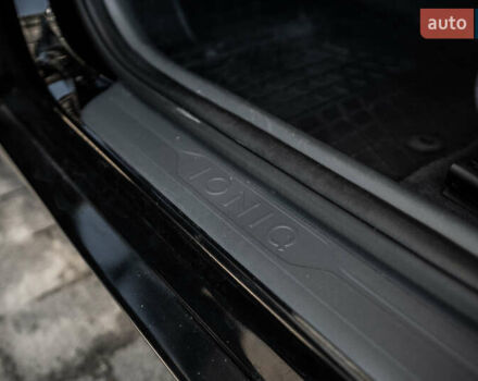 Чорний Хендай Ioniq, об'ємом двигуна 1.58 л та пробігом 53 тис. км за 15850 $, фото 16 на Automoto.ua