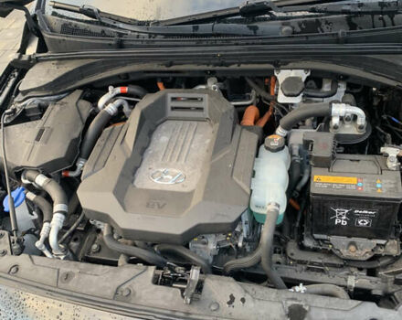 Черный Хендай Ioniq, объемом двигателя 0 л и пробегом 73 тыс. км за 12999 $, фото 20 на Automoto.ua