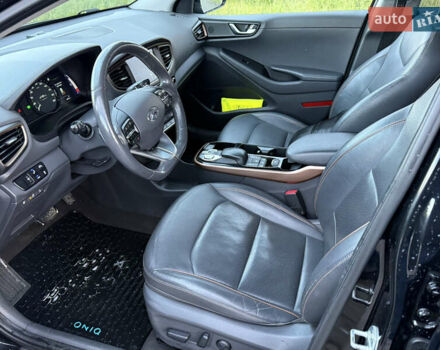 Черный Хендай Ioniq, объемом двигателя 0 л и пробегом 145 тыс. км за 12499 $, фото 36 на Automoto.ua