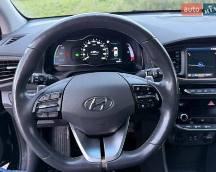 Черный Хендай Ioniq, объемом двигателя 0 л и пробегом 145 тыс. км за 12499 $, фото 43 на Automoto.ua