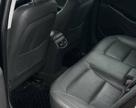 Черный Хендай Ioniq, объемом двигателя 0 л и пробегом 134 тыс. км за 13200 $, фото 25 на Automoto.ua