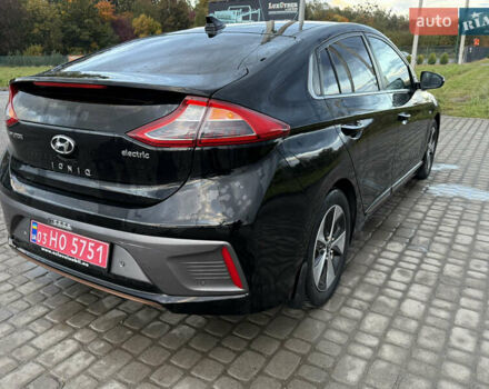 Черный Хендай Ioniq, объемом двигателя 0 л и пробегом 145 тыс. км за 12499 $, фото 16 на Automoto.ua