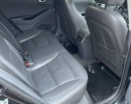 Чорний Хендай Ioniq, об'ємом двигуна 0 л та пробігом 183 тис. км за 11400 $, фото 7 на Automoto.ua