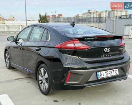 Черный Хендай Ioniq, объемом двигателя 1.6 л и пробегом 77 тыс. км за 15900 $, фото 88 на Automoto.ua